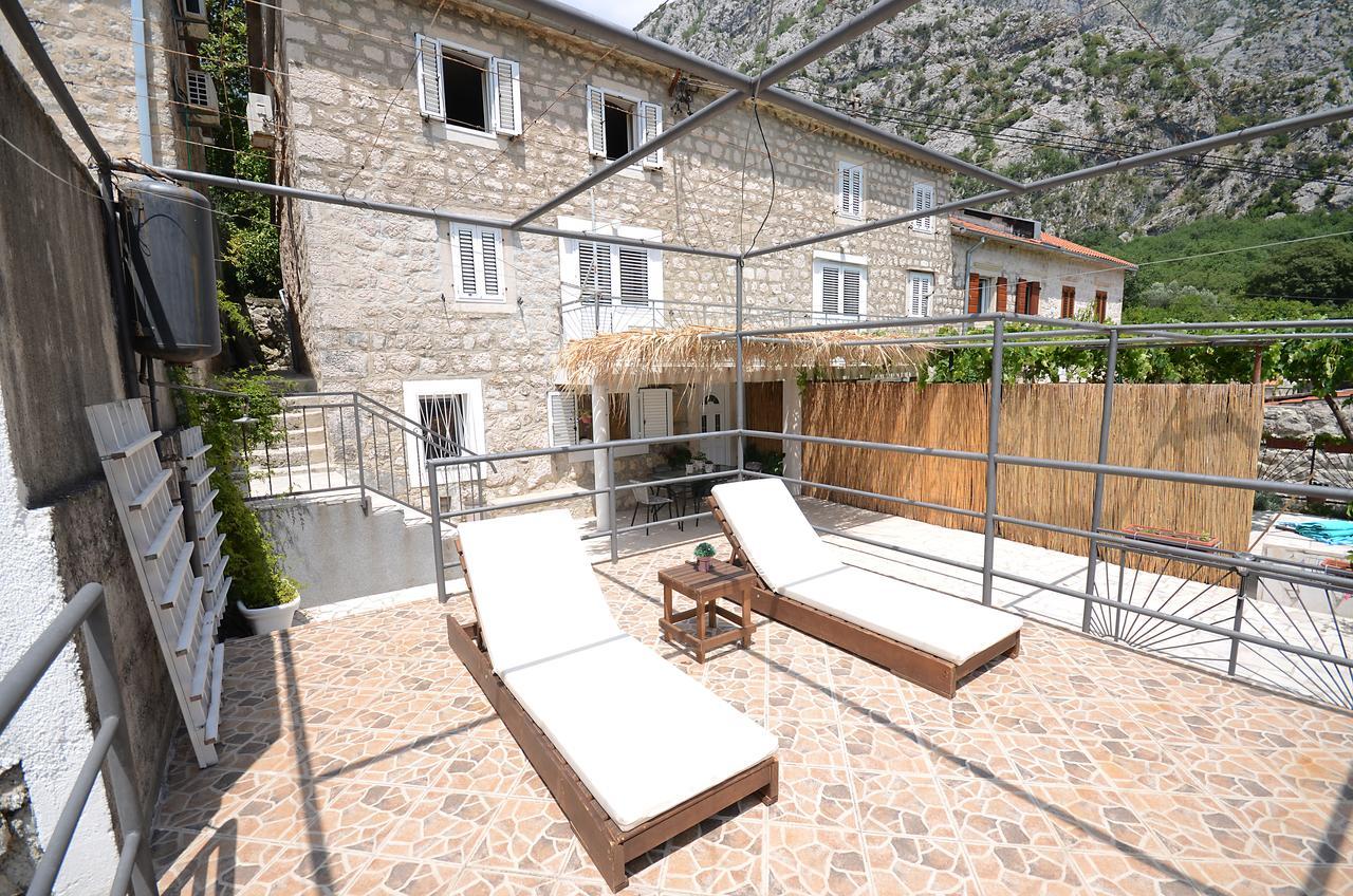 Ferienwohnung Stone House Dragutinovic Kotor Exterior foto